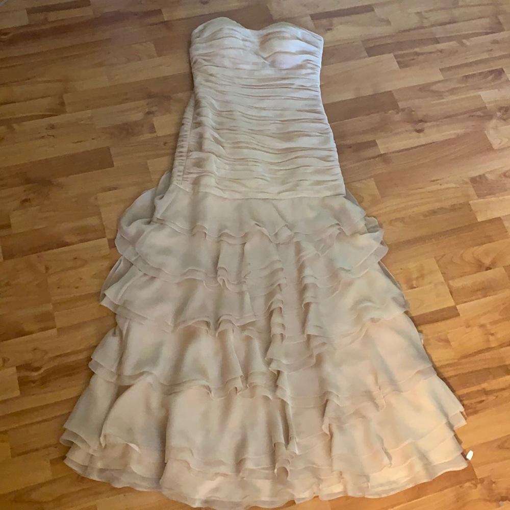 Dahlia McPhee dress size 6